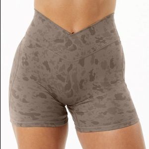 Alphalete Surface Power Short 5”